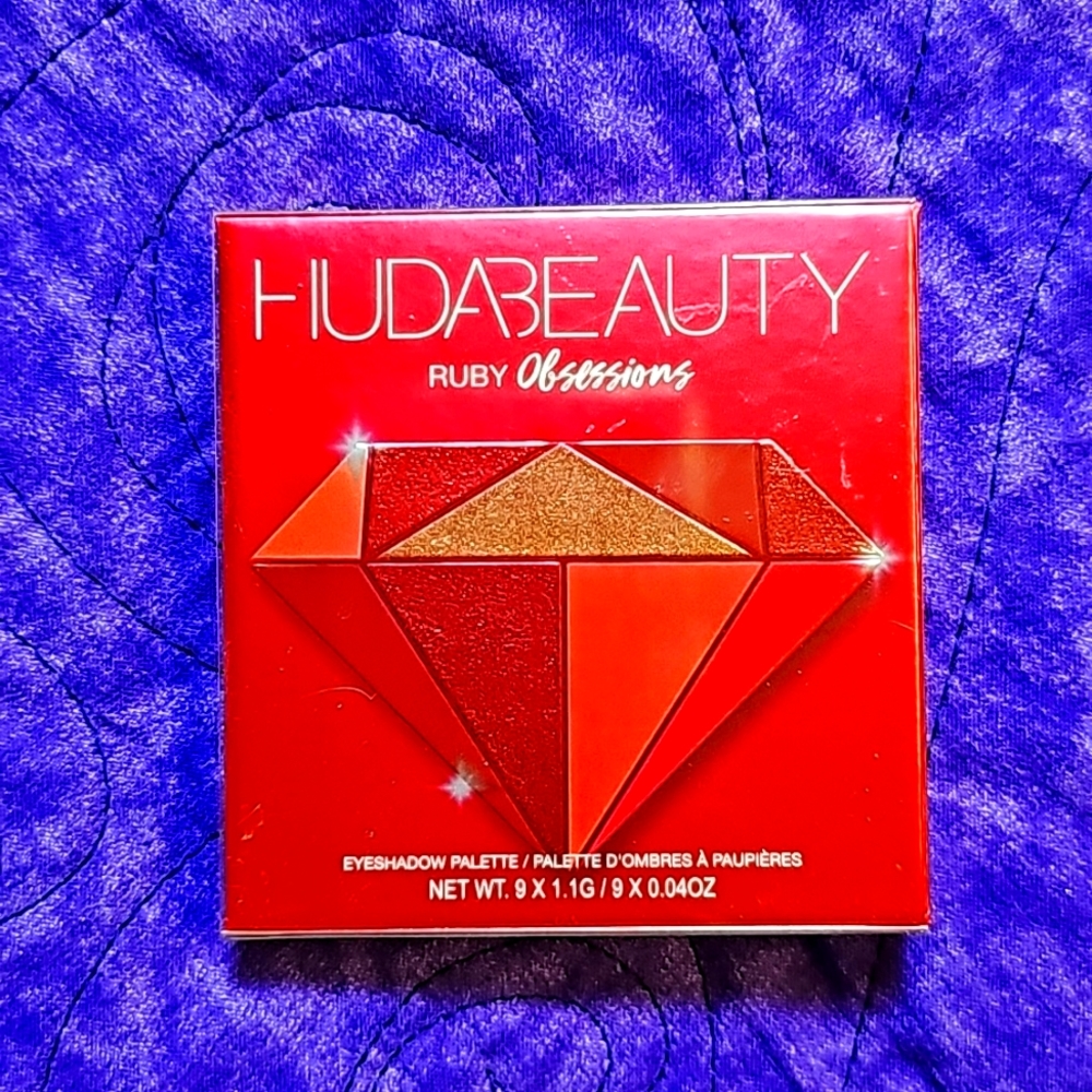 Huda Beauty Ruby Obsessions Palette